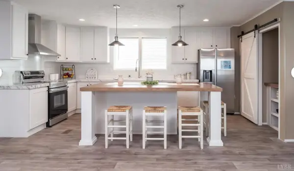 2125 Walnut Hollow RD, Lynchburg, VA 24503