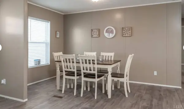 2125 Walnut Hollow RD, Lynchburg, VA 24503