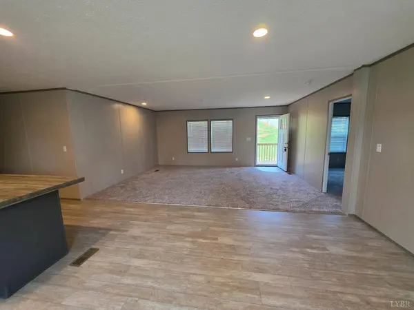 2519 Shingle Block RD, Bedford, VA 24523