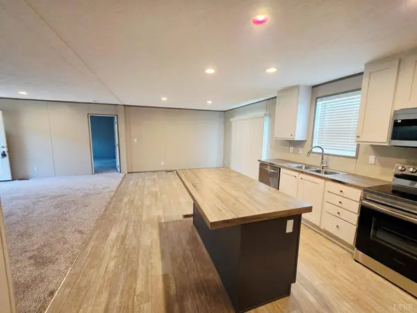 2519 Shingle Block RD, Bedford, VA 24523