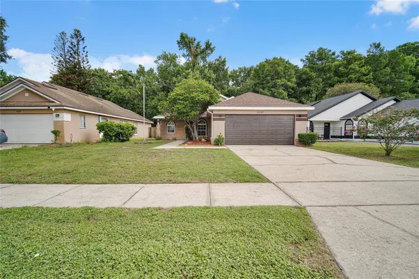 10303 WINDING CREEK LN, Orlando, FL 32825