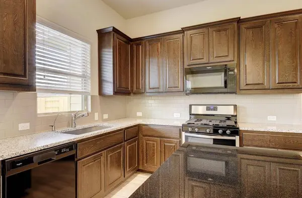 108 Swift Water LOOP, Bastrop, TX 78602