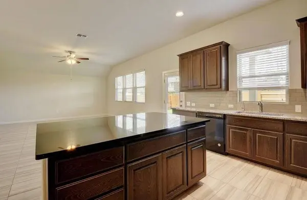 108 Swift Water LOOP, Bastrop, TX 78602