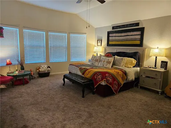108 Swift Water LOOP, Bastrop, TX 78602