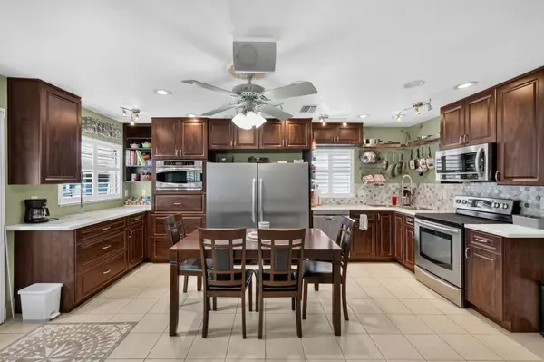 feature image of Move-In Ready Condo for Sale in SummerTree 55+ Community | New Port Richey, FL