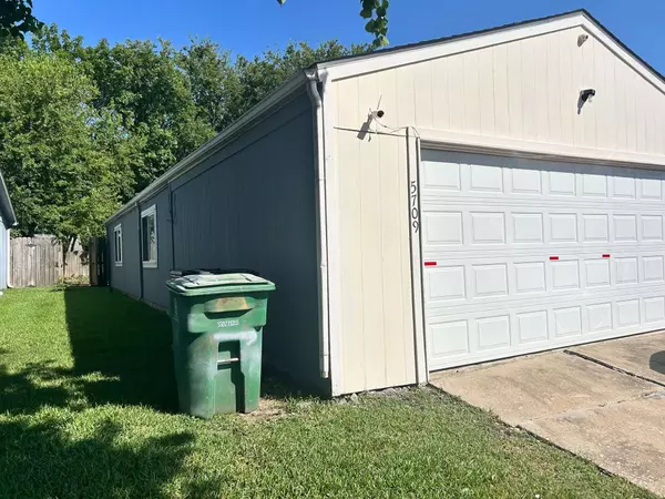 5709 Brookglen DR, Houston, TX 77017