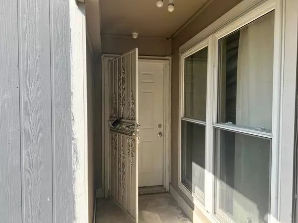 5709 Brookglen DR, Houston, TX 77017