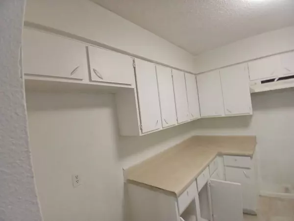 5709 Brookglen DR, Houston, TX 77017