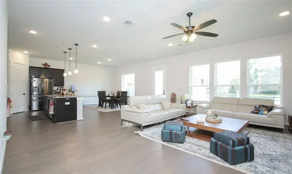 2103 Pueblito DR, Houston, TX 77077