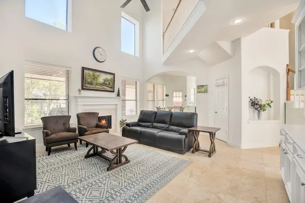 301 Winding Oak LN S, League City, TX 77573