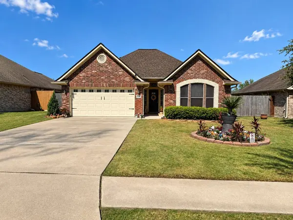 11818 Old Spanish TRL, Santa Fe, TX 77510