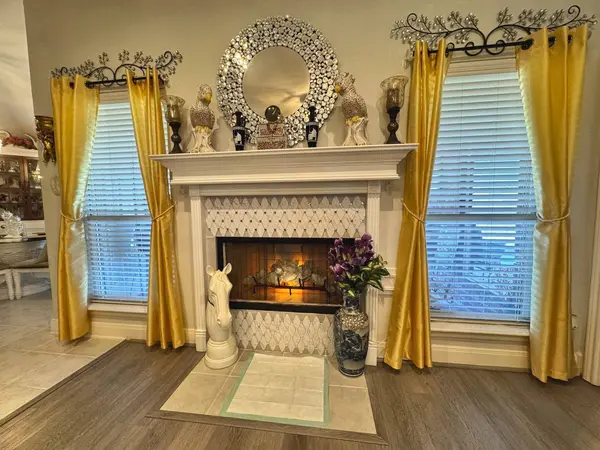 11818 Old Spanish TRL, Santa Fe, TX 77510