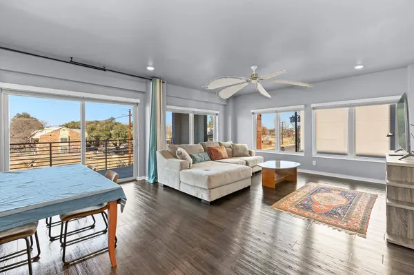 4361 S Congress Ave #301, Austin, TX 78745