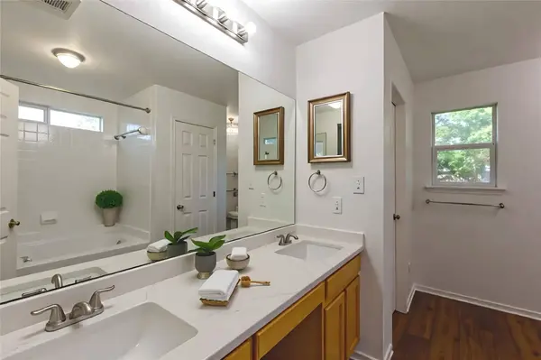 2571A Georgian DR, Georgetown, TX 78626