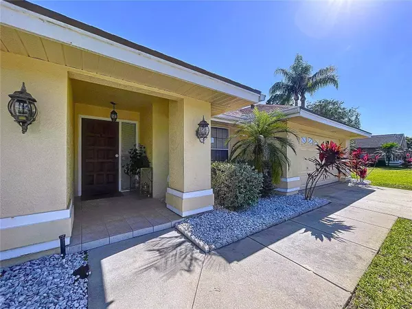 1599 MCAULIFFE LN, Palm Harbor, FL 34683