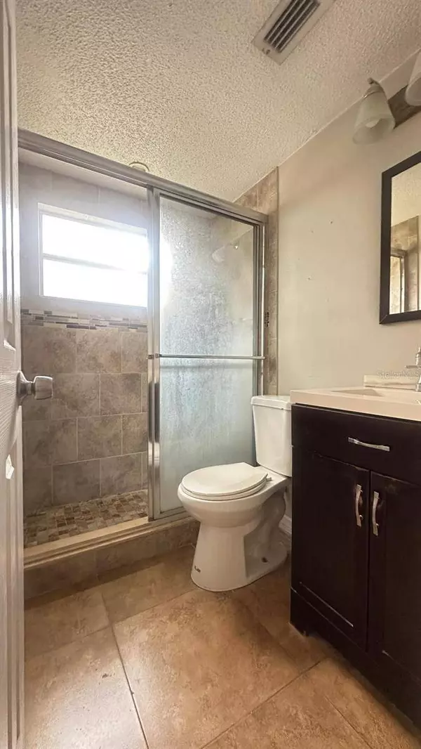 6715 RIVER RD, Tampa, FL 33615