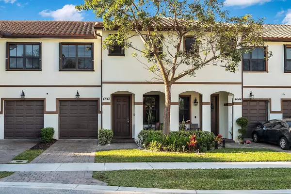 4642 Silver Saw LN, Lake Worth, FL 33463