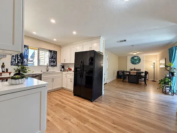 427 Temple Dr, Vacaville, CA 95687-5147