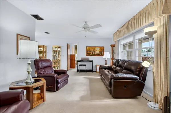 1099 PRESCOTT BLVD, Deltona, FL 32738