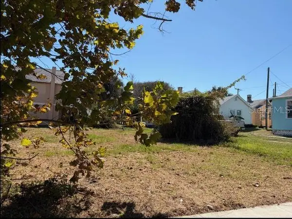 415 5TH AVE, Daytona Beach, FL 32118