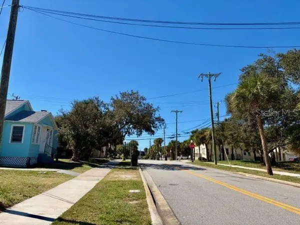 415 5TH AVE, Daytona Beach, FL 32118