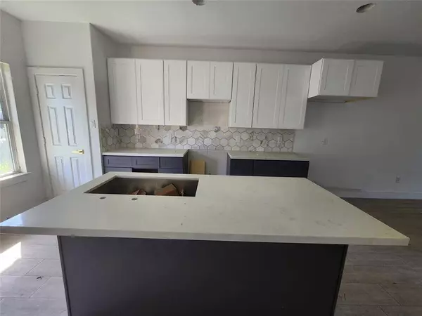 8208/8210 Knox ST, Houston, TX 77088