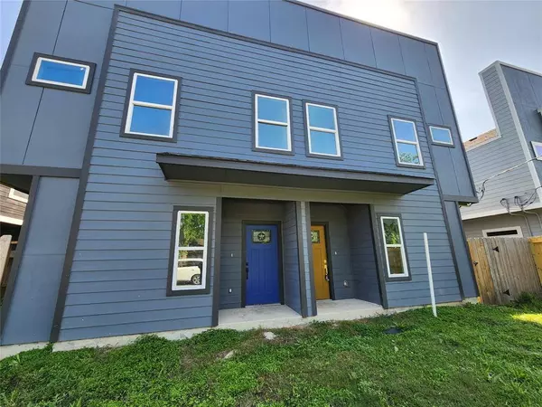 8208/8210 Knox ST, Houston, TX 77088