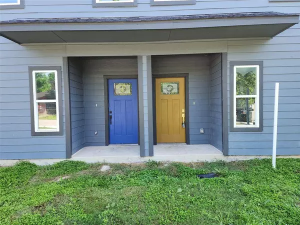 8208/8210 Knox ST, Houston, TX 77088