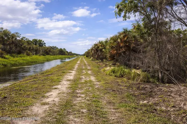 2041 Day AVE SW, Palm Bay, FL 32908