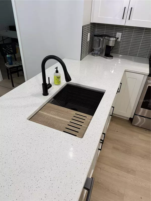 109 TIMBER CIR, Safety Harbor, FL 34695