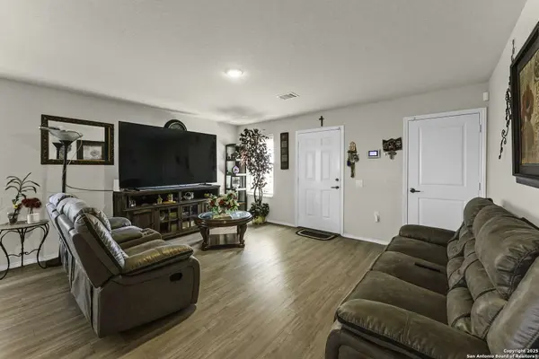 5610 Dewberry Run, San Antonio, TX 78218