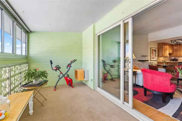 9320 E Center AVE #4B, Denver, CO 80247