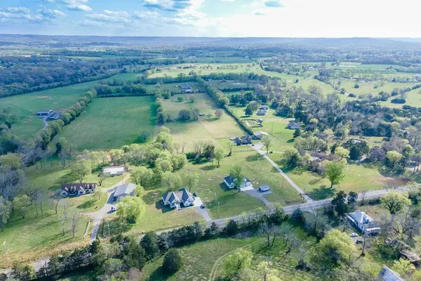 1331 Highway 64 #W, Shelbyville, TN 37160