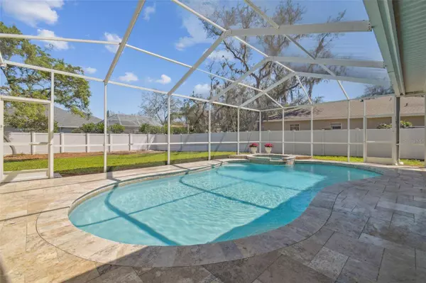 2712 CLUBHOUSE DR, Plant City, FL 33566