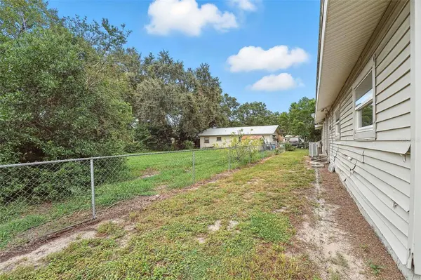 896 N 9TH ST, Eagle Lake, FL 33839