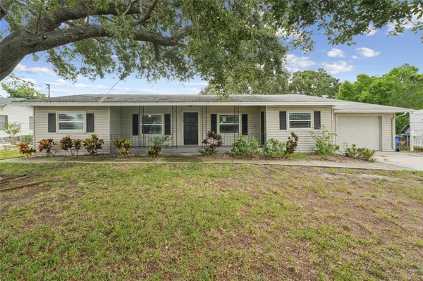 896 N 9TH ST, Eagle Lake, FL 33839