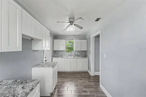 122 S GARFIELD AVE, Deland, FL 32724