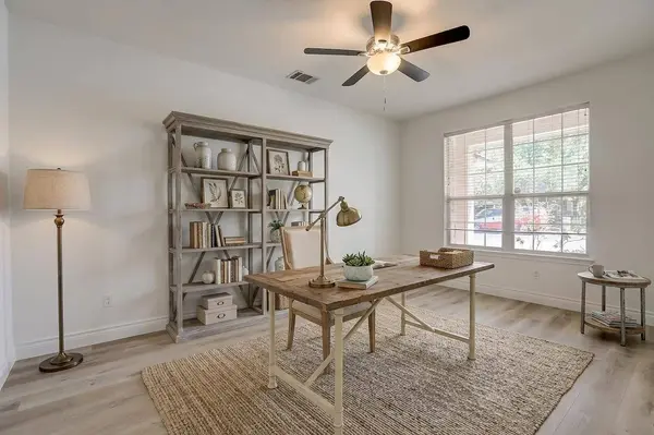 2624 Lou John ST, Austin, TX 78727