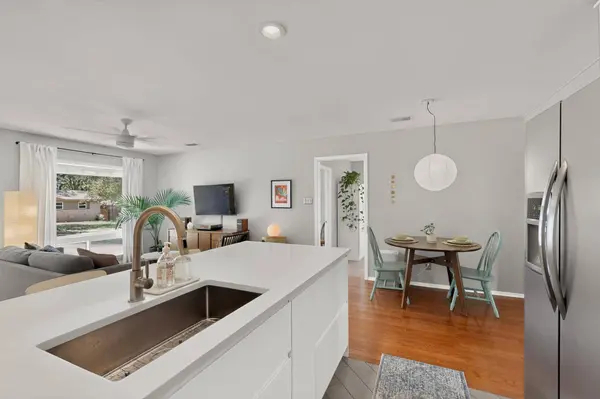 302 Rowland DR, Austin, TX 78745
