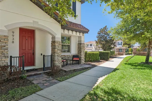 9938 EAGLE CREEK CENTER BLVD, Orlando, FL 32832