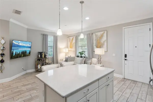 9938 EAGLE CREEK CENTER BLVD, Orlando, FL 32832