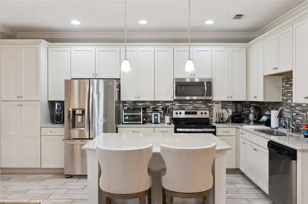 9938 EAGLE CREEK CENTER BLVD, Orlando, FL 32832