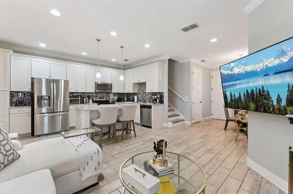 9938 EAGLE CREEK CENTER BLVD, Orlando, FL 32832