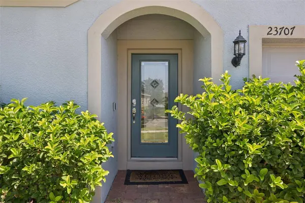 23707 COMPANERO DR, Sorrento, FL 32776