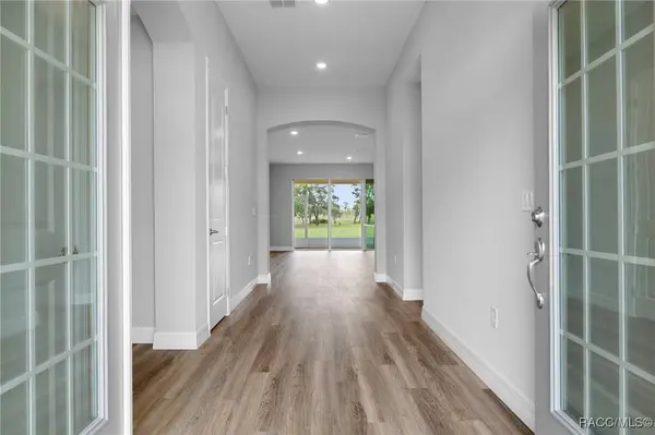 57 Woodfield CIR, Homosassa, FL 34446
