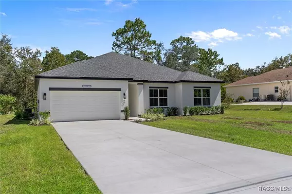 46 Oak Village BLVD, Homosassa, FL 34446