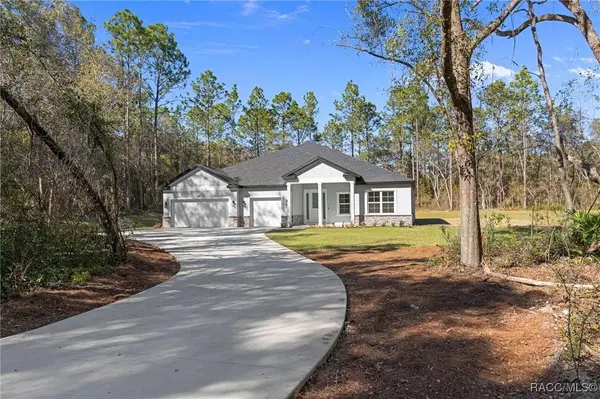 1215 E Getty LN, Hernando, FL 34442