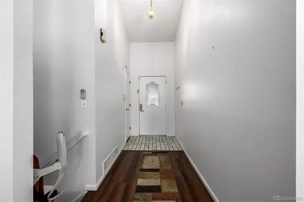 13787 E Marina DR #B, Aurora, CO 80014