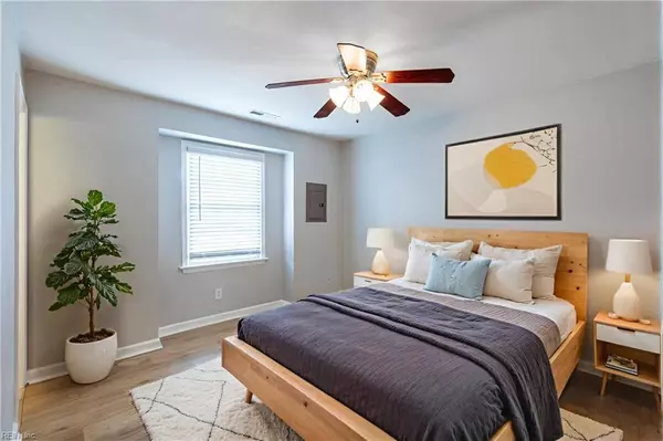 598 Pinewood DR #106, Virginia Beach, VA 23451