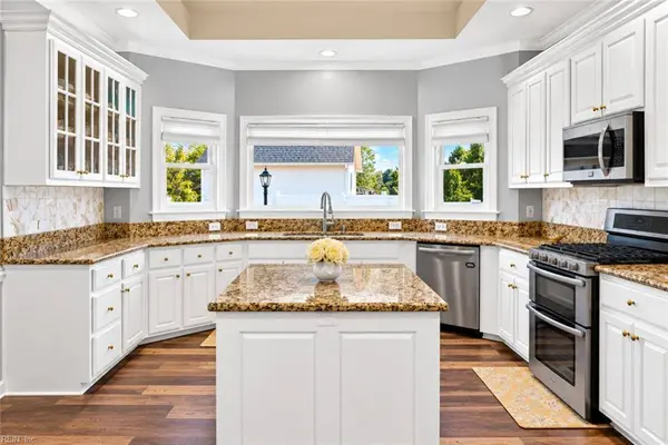 801 Keeling Drive DR, Chesapeake, VA 23322